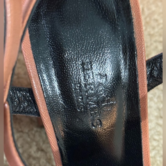 HERMES ‘ALESIA’ GOATSKIN SANDALS in Rose Bubinga, sz 38. - Picture 13 of 13